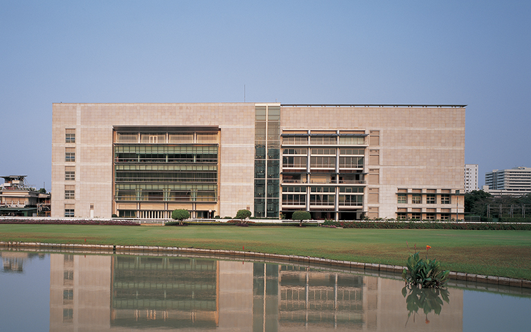 THE ROYAL BANGKOK SPORTS CLUB NEW SPORTS COMPLEX