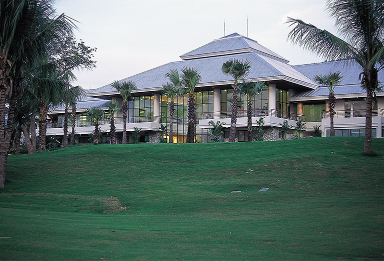 NATURAL PARK HILL GOLF CLUBHOUSE